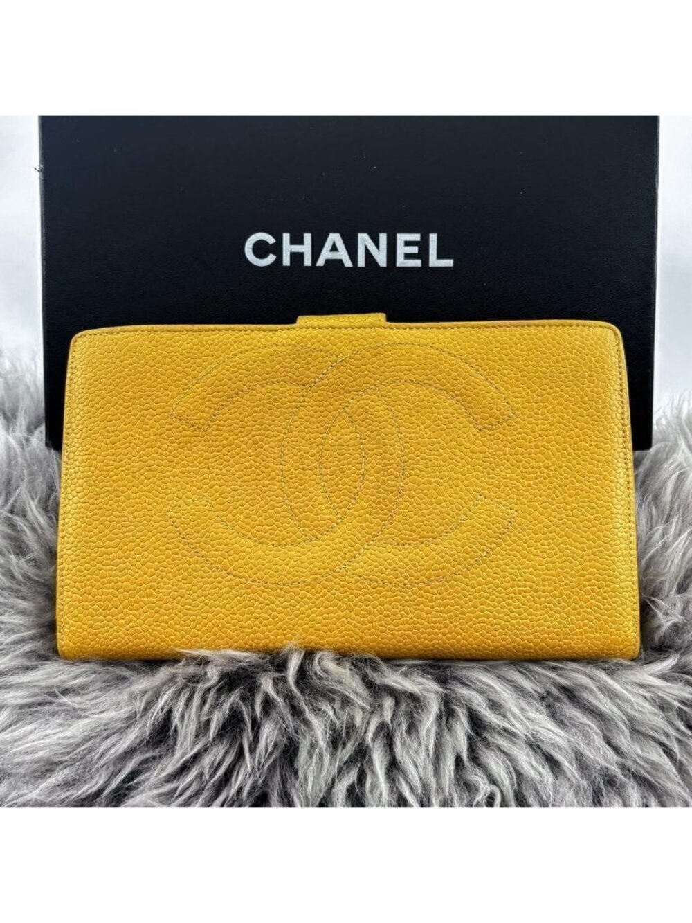Chanel Wallet Coco Stitch Jumbo CC Logo Caviar Kiss Lock